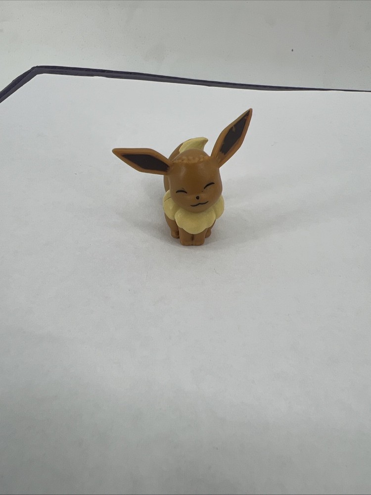 Pokémon 2018 Eevee 1″ Figurine Collectible Figure Figurine