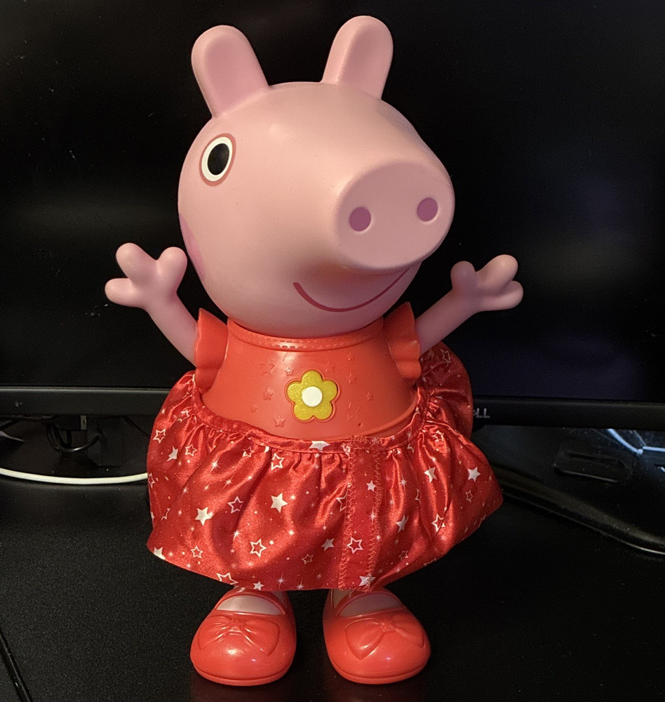 Hasbro Peppa Pig Action Figure Pink Pig in Red Star Dress, Plastic/Fabric 2016