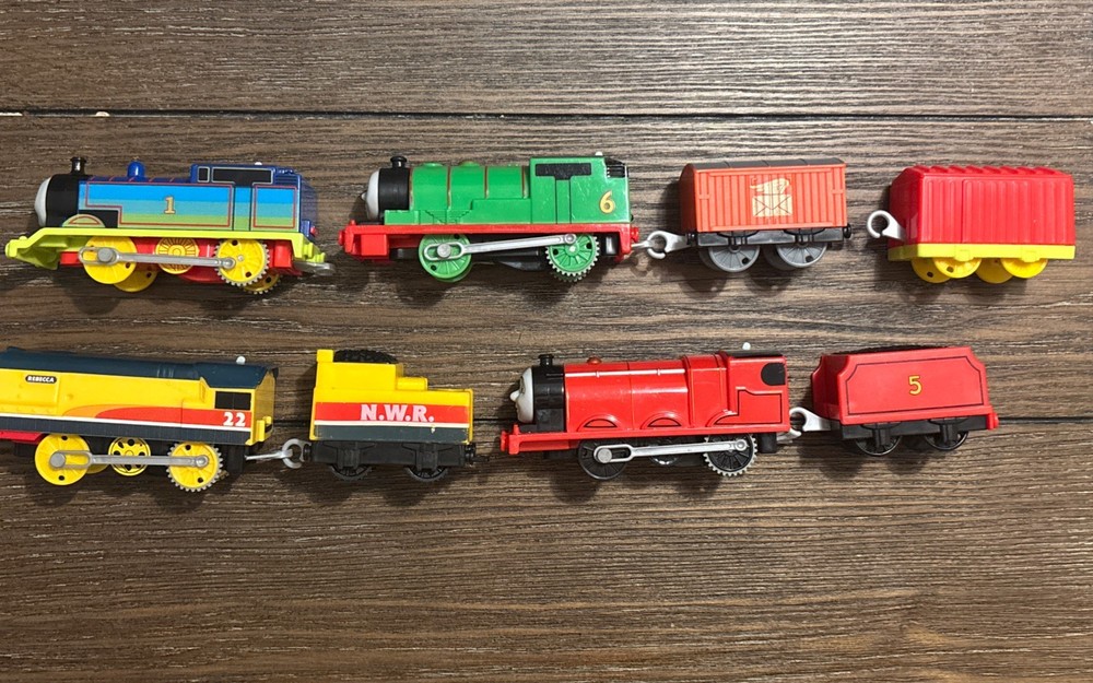 Lot Of 8 2013 Thomas Trackmaster Battery Powered Trains Engine Mattel Untested
