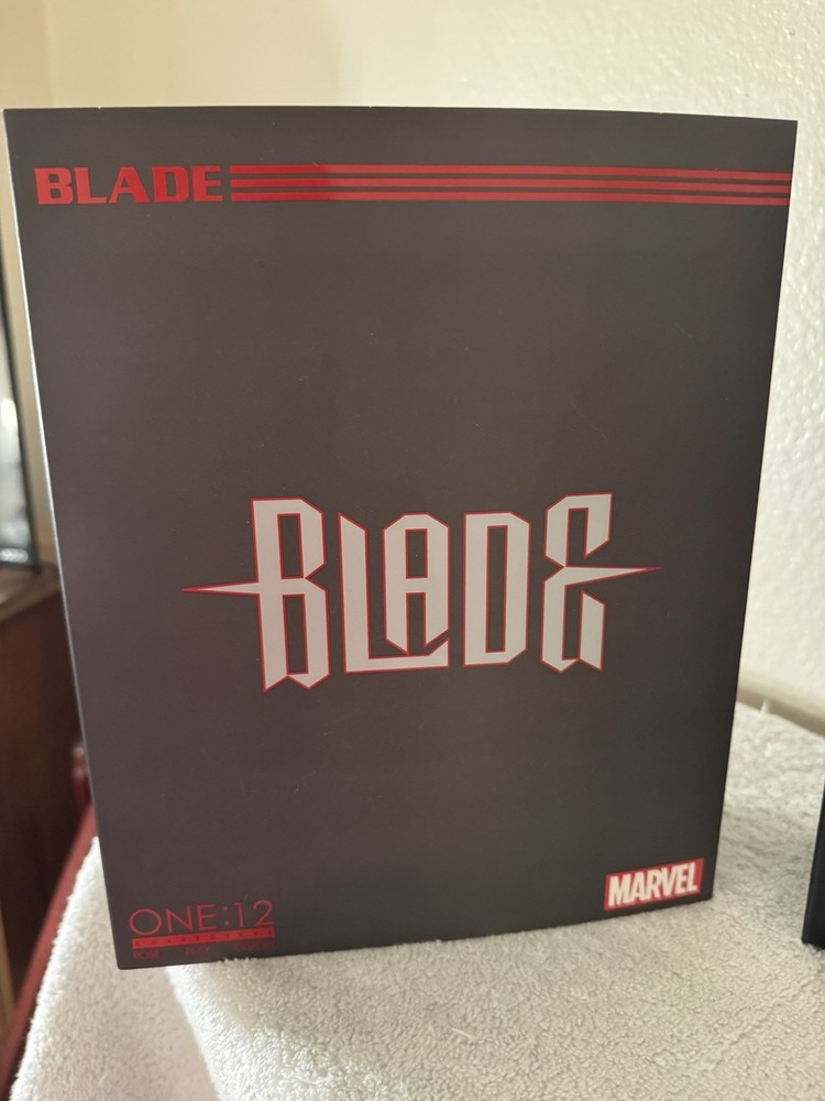Mezco One:12 Collective Blade Marvel 1:12 Figure 2018 Factory Sealed Box