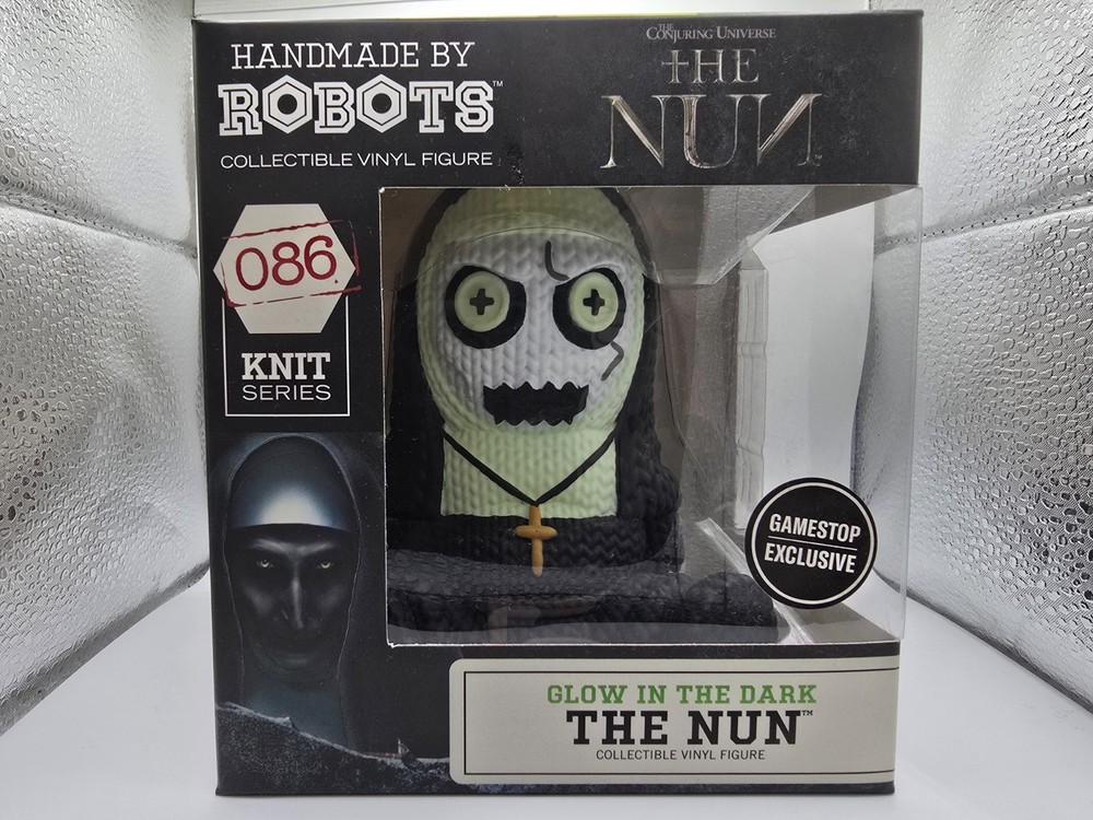 Handmade by Robots – The Nun Vinyl Figure #086 – Glow in the Dark Gamestop Excl