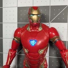 Marvel Legends Iron Man Mark L First 10 Years 3-pack Light Up Arc Reactor Hasbro