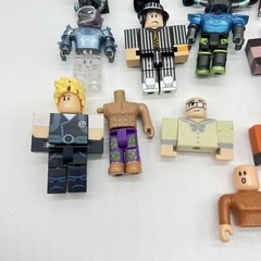 Roblox Toys Lot Of 12 Action Figures Plus Incomplete Figures PC Video game