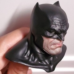 Toopy Studio The Dark Knight Returns Batman Head Sculpt 1/6 For Hot Toys CMS024
