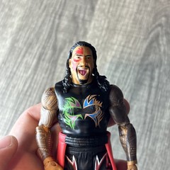 WWE Mattel Uso Battle Pack 44 Jey Uso Wrestling Figure WWF Bloodline Team