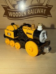 STEPHEN THOMAS FRIENDS TRAIN Take N Play Along DIECAST ROCKET ! KING OF RAILWAY