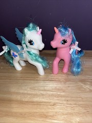 Set Of 2 Member’s Mark Pink & White Pony Unicorn Figure Removable Wings UNBOXED