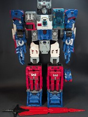 Transformers SDCC Titans Return Fortress Maximus complete Hasbro 2016