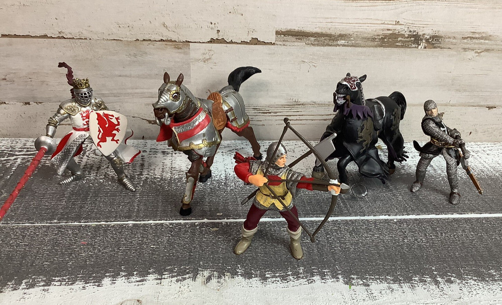 Papo Medieval Figures lot 0f 5