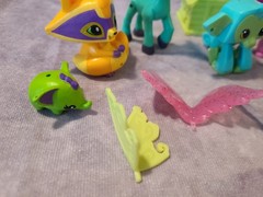 Lot of 15 ANIMAL JAM Figures WildWorks Jazwares And Accessorie+