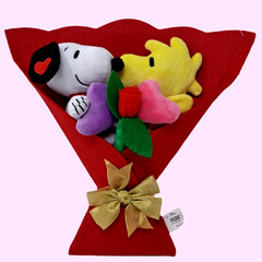 SNOOPY & WOODSTOCK Peanuts 13″ Plush Valentine’s Day Bouquet 2026 New