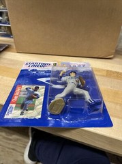 1997 starting lineup Chan Ho Park action figure Los Angeles Dodgers MLB SLU