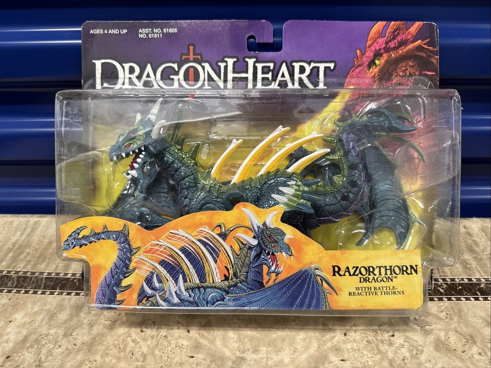 Dragonheart Razorthorn Dragon w/ Battle Reactive Thorns Kenner 1995