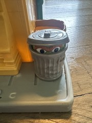Sesame Street Workshop 2010 Hooper’s Store Playset Oscar the Grouch No Handle