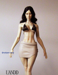 UDDOLL 1/6 Female Thin Waist Wide Hip Finger Bone Seamless Silicone Body 12″Doll
