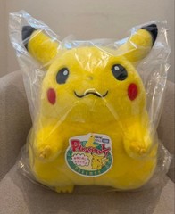 Pokemon 30th Anniversary Life Size Welcome Back! Pikachu Plush 1/1 Scale 15.7in