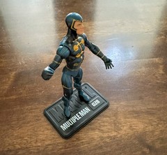 Hasbro Marvel Universe Multiple Man 3.75” Action Figure with Base #028 (2010)