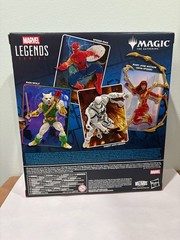 Marvel Legends Magic the Gathering Battle Damaged Spider-Man NIB Fast Ship