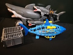 Animal Planet Shark Submarine Adventure Playset Lot Extra Sharks & Diver & Cage