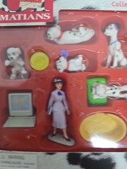 Disney 101 Dalmatians Roger, Anita, & Pups Action Figure Collectible Set (C5)