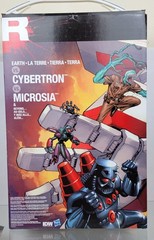 Hasbro SDCC 2017 Exclusive Revolution Box Set + Takara LG 46 Kup