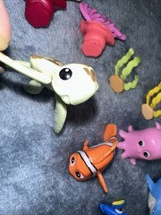Lot of 9 Disney Pixar Finding Nemo PVC Play Toy Figures or Cake Toppers