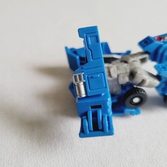 Transformers Combiner Wars Legends Class Pipes (no packaging or instructions)