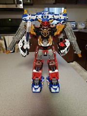Tobot GD Galaxy Detectives Giant V 12.5″ 3IN1 Combiner Robot Figure Fire Engine