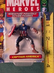 CAPTAIN AMERICA Miniature Poseable Action Figure 2.5” Toy Biz Marvel Heroes 05
