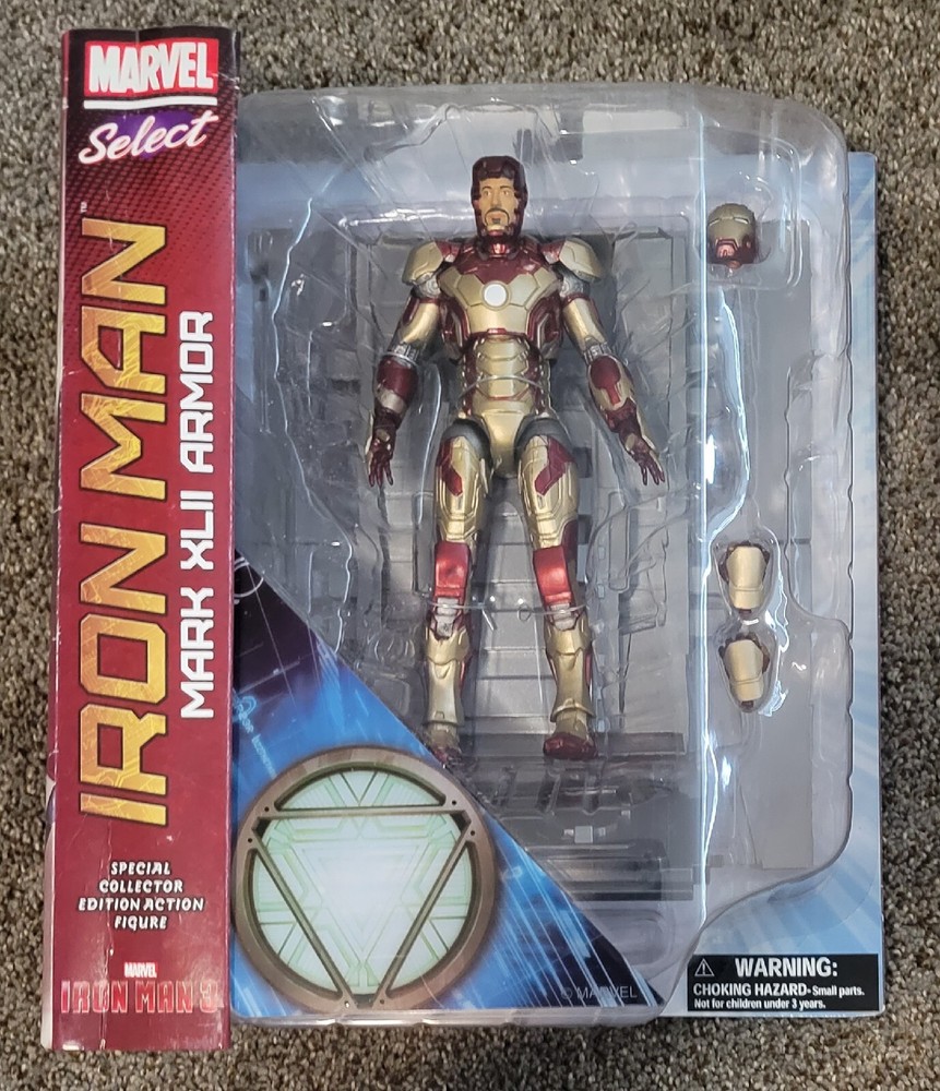 Iron Man Mark 42 Armor Marvel Diamond Select 7″ Action Figure MCU
